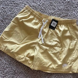 NWT Nike Men’s Woven Shorts 3XL - Yellow